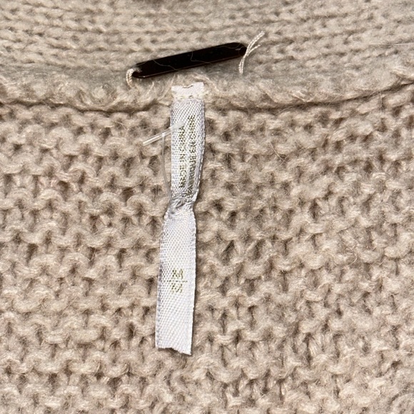 Free People Cozy Cat Pullover V-Neck Knit - Picture 4 of 8